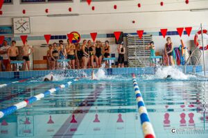 zawody pływackie -sport szkolny